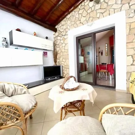 200m From The Sea With Parking
